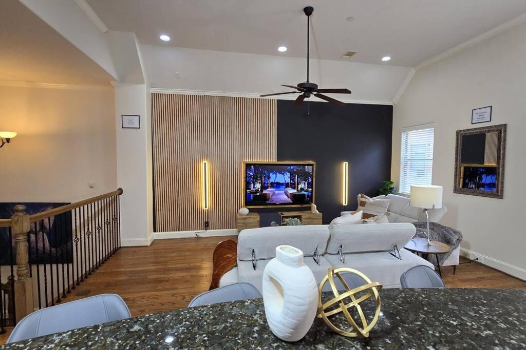 Modern Galleria Gem Private Jacuzzi 3 Br هيوستن المظهر الخارجي الصورة